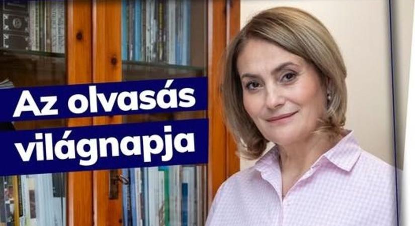 Olvasni menő a képviselő szerint is