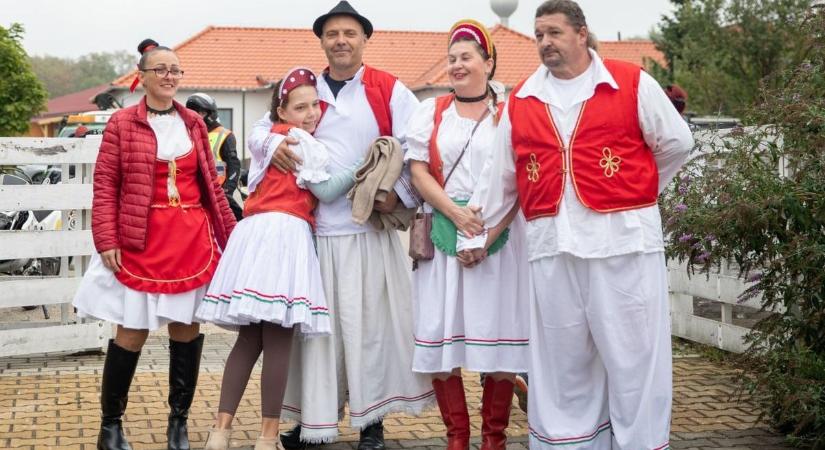 Ősz, muzsika, jókedv: Szüreti Felvonulás és Bál Kulcson!