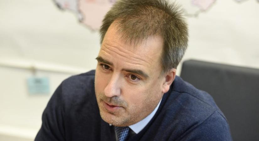 Török Gábor szerint lehet, hogy hibát követ el a Fidesz, és éppen ajándékot ad a Tisza Pártnak