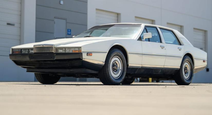Ritka alkalom: eladó egy legendás ék alakú Aston Martin Lagonda