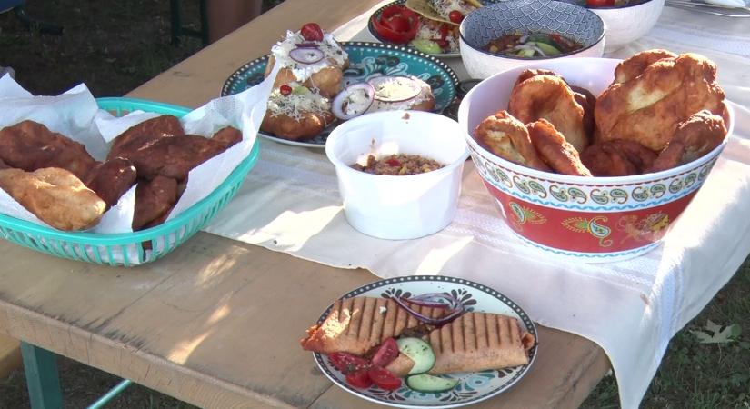 Kézművesek és gasztronómai – fesztivált tartottak Eszteregnyén