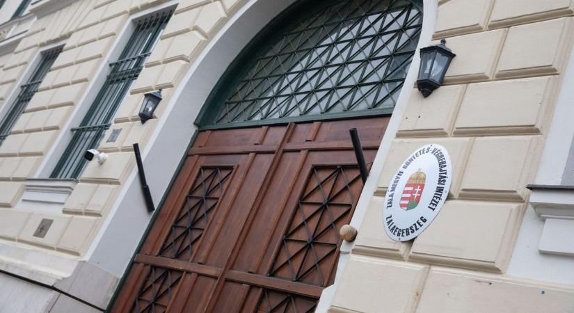 Kamionnal érkeztek a drogok Spanyolországból hazánkba - Zalában tárgyalnak, miközben az egyik vádlott szökésben