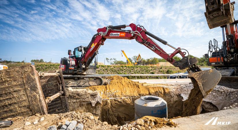 M1-es bővítés: teljes modernizáció az autópálya vízelvezető rendszereinek is