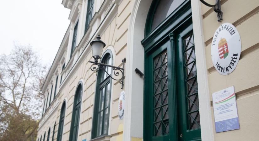 Hamis rendszámmal bukott le Zalaegerszegen
