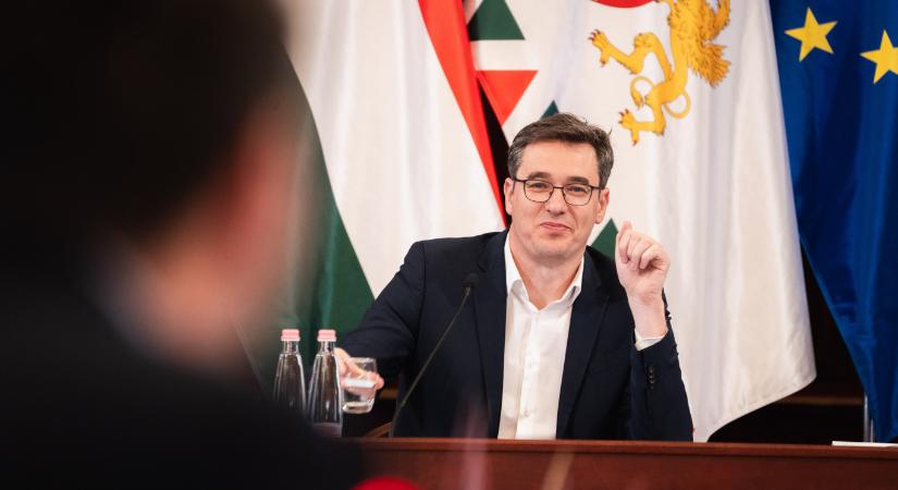 Karácsony: A kormánynak el kell döntenie, hogy belöki-e a várost a busz elé