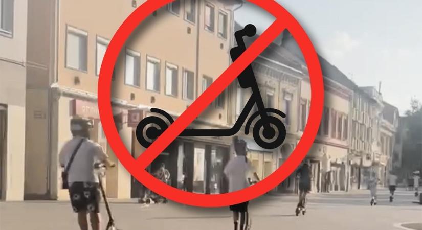 Tiltó táblával akarnak fellépni a Fő téri rollerezéssel szemben Szombathelyen