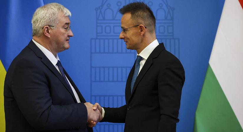 Mégsem látogat az ukrán külügyminiszter Magyarországra, de jön helyette más