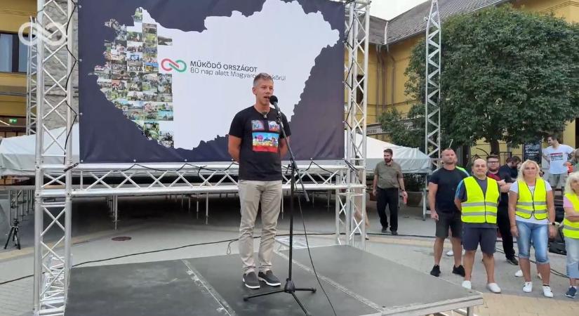 Csoda történt! Magyar Péter feltöltött egy tizenkét perces „vágatlan” videót a huszonöt perces vitájáról