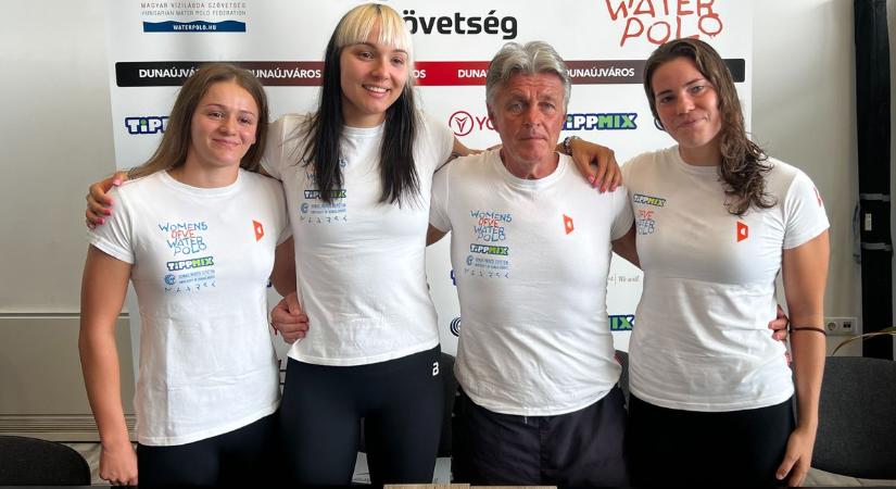 Ismerős szakember lett a DFVE vezetőedzője, bemutatták az új játékosokat is – videóval
