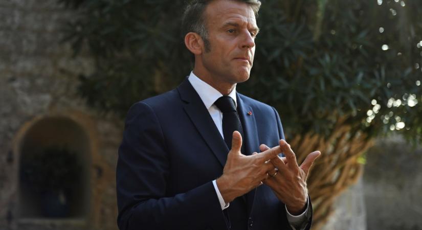 A francia elnök cenzúrára akarta kényszeríteni a Twittert
