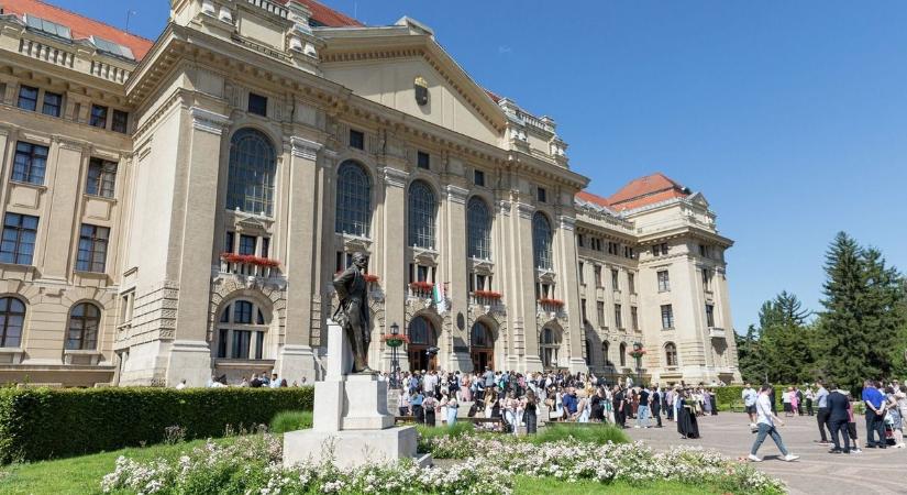 Beperelte az EU-t a Debreceni Egyetem a források befagyasztása miatt – megbántva és értetlenül állnak a történtek előtt