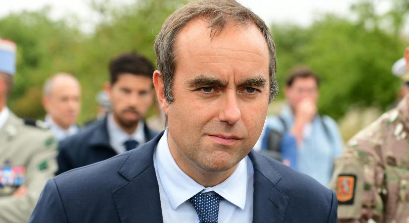 Sébastien Lecornu védelmi minisztert nevezte ki kormányfőnek Emmanuel Macron