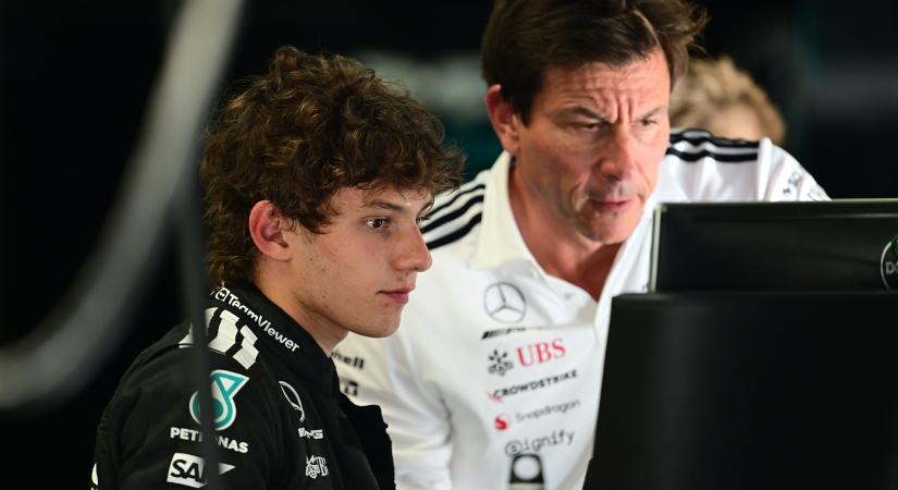 Toto Wolff lesújtó kritikával illette a Mercedes újoncát