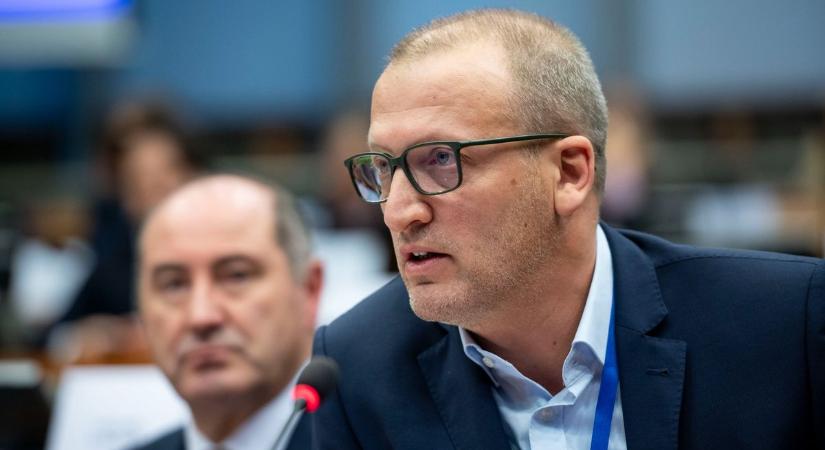 Tarr Zoltán kifecsegte, hogy lengyel recept alapján jöhet a felforgatás és a balhé
