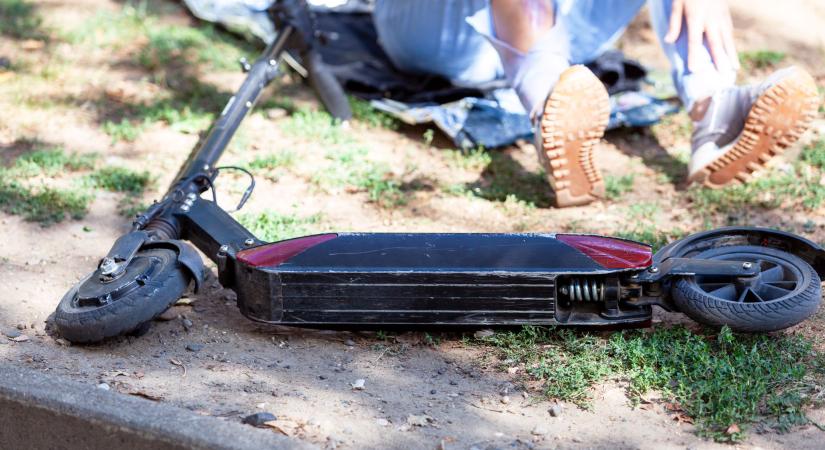 Bukósisak nélkül soha! – rekordszámú e-rollerbaleset történt a nyáron