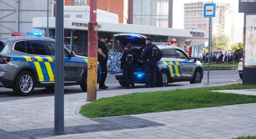 Bomba a föld alatt, avagy kísért a múlt