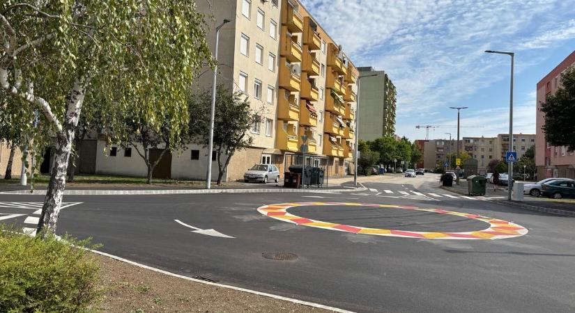 Használatban Székesfehérvár legújabb körforgalma – videón mutatjuk!