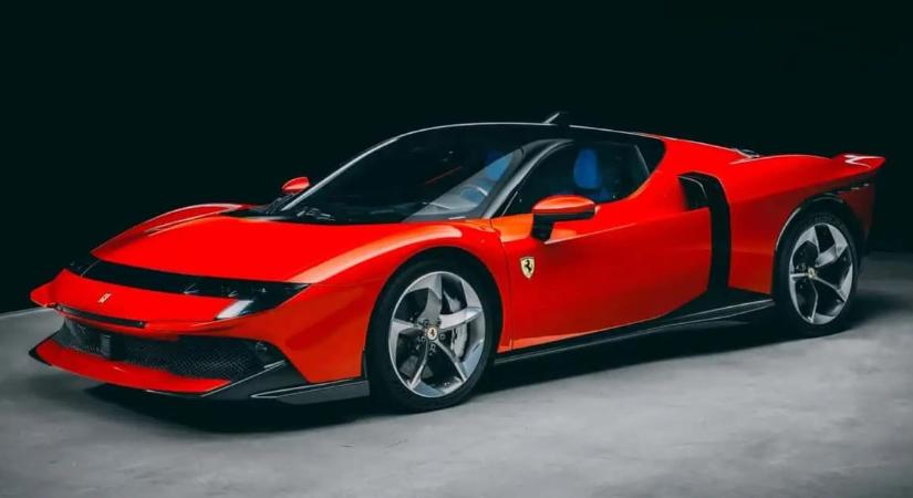 Visszatért a 80-as évek poszterautója, a Ferrari Testarossa
