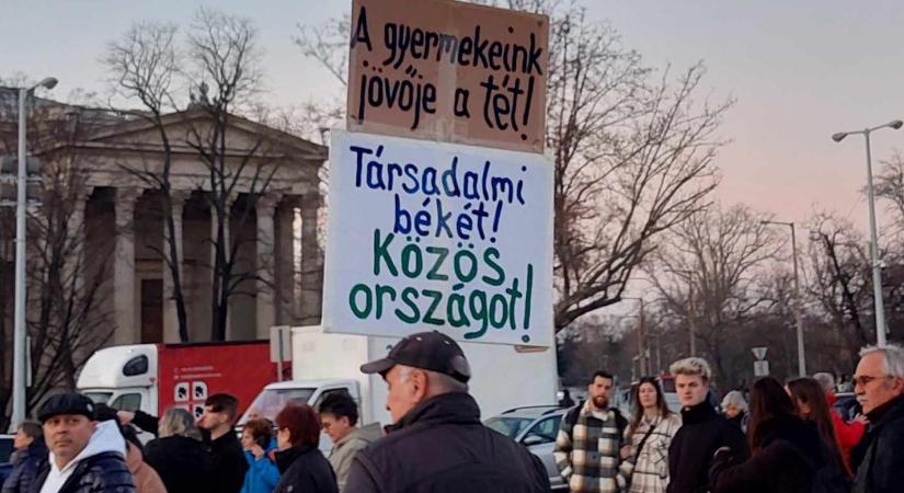 Rendőrségi idézést kapott a „kitálaló” gyermekfelügyelő