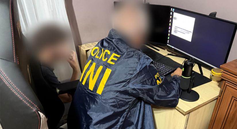 Állami intézmények informatikai rendszerét törte fel egy tinédzser - videó