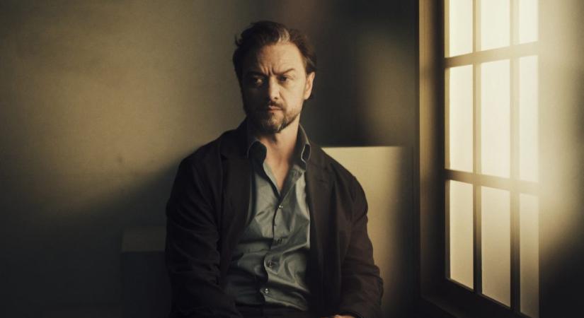 Egy feldühödött részeg fejbe vágta James McAvoy-t