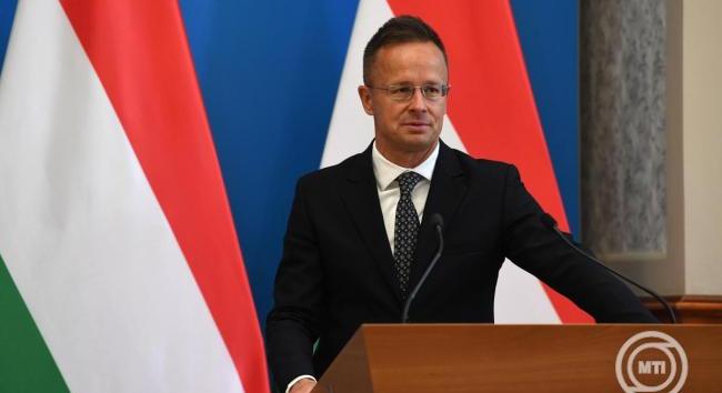 „Nem lecserélni kell a meglévő energiaforrásokat, hanem újakat bevonni”