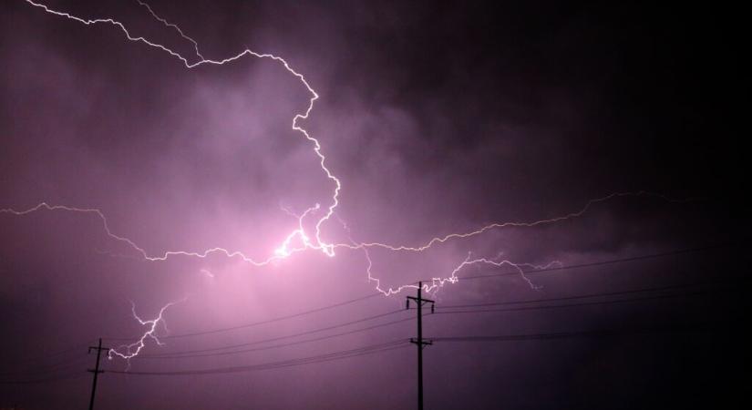 Négyféle időjárási veszély miatt is figyelmeztetést adtak ki a meteorológusok