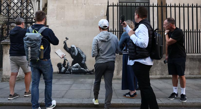 Eltávolítják Banksy legújabb falfestményét