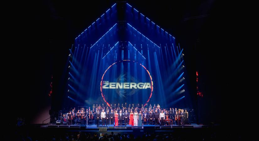 Klasszikus és könnyűzenei művek egyedi átirataival ünnepelt a jubileumi MVM ZENERGIA a Sportarénában