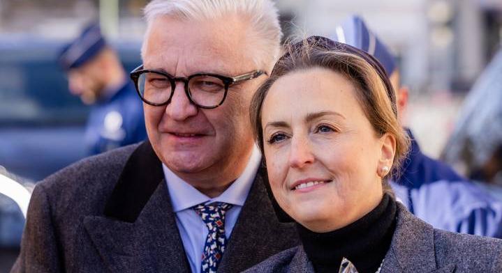 Lezárult az évtizedes találgatás: törvénytelen gyermeket ismert el a királyi család