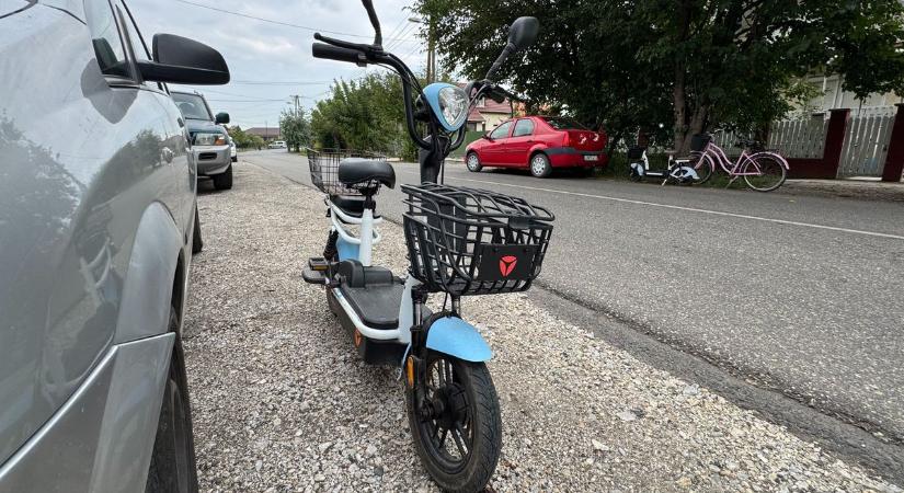 Súlyosan megsérült egy kerékpáros a hajdúszoboszlói balesetben - fotókkal