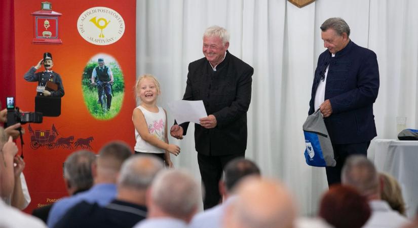 Megihlette a szüret a gyerekeket, díjazták a legjobb rajzokat