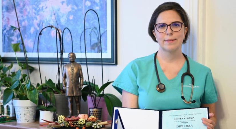 Rangos szakmai díjat kapott a Klinikai Központ gasztroenterológus professzora