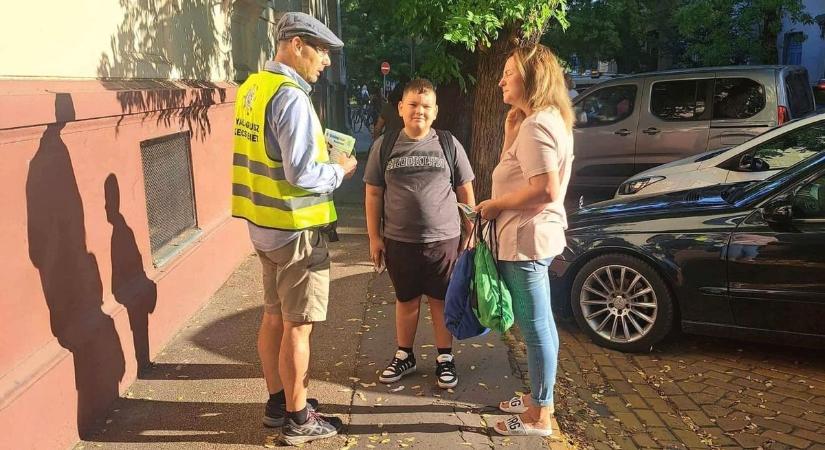 Elindult a Gyalogbusz program, így segítik a gyerekek biztonságos közlekedését