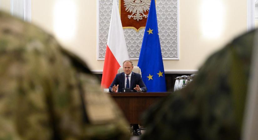 Donald Tusk: Lengyelország kérte a NATO 4. cikkelye szerinti eljárás elindítását
