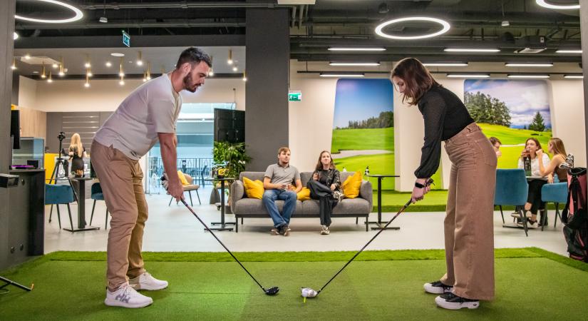Igazi kuriózum: golfkurzust indít a Széchenyi István Egyetem