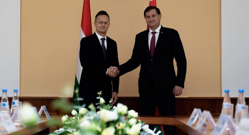 Szijjártó Péter: az orosz szállítások leállítása kinyírná a magyar energiaellátás biztonságát