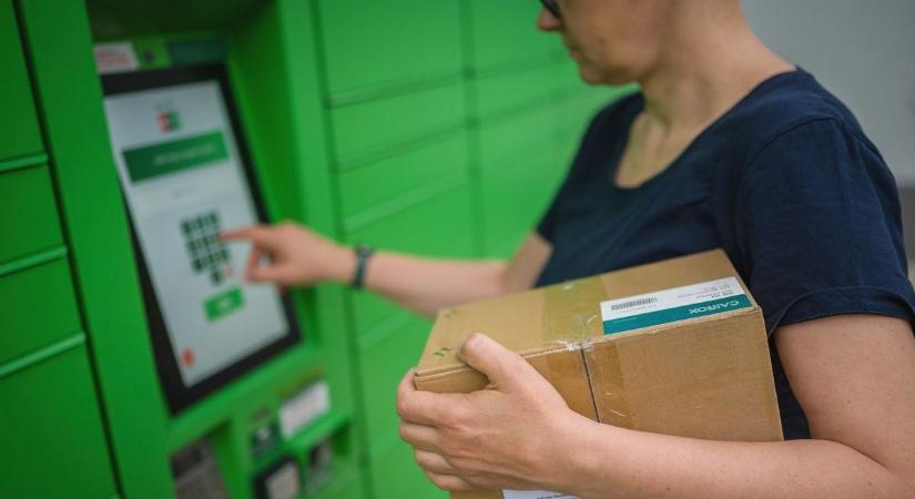 Váratlan dolog történt az automatákkal, csapdába estek a debreceni csomagok