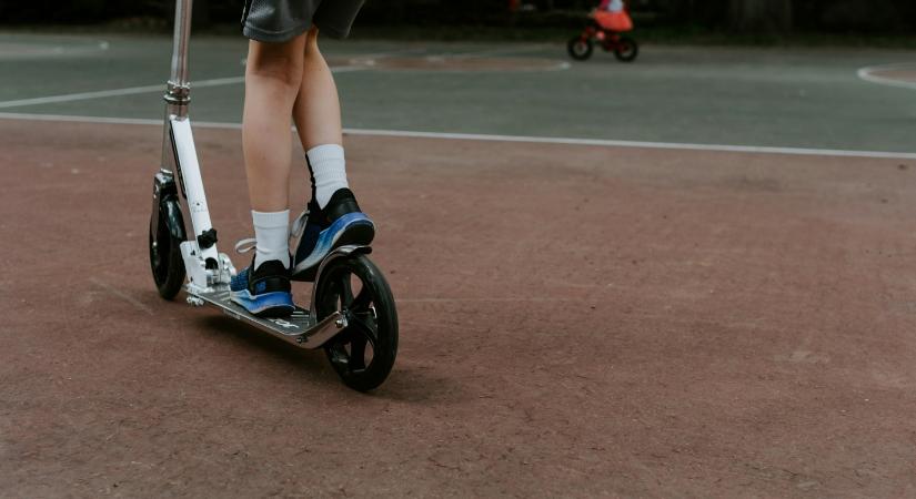 Rekordszámú e-rollerbaleset történt a nyáron