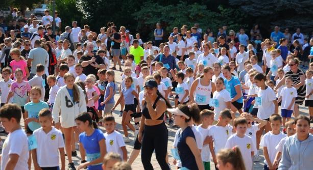 Újra százak kapcsolódtak a „Fuss velünk, fuss értünk!” jótékony kezdeményezéshez (galériával)