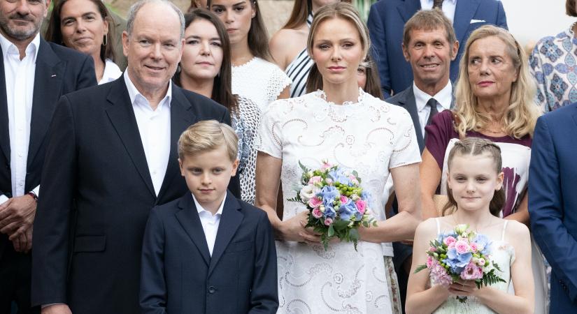 Tiltott ékszerekkel ment iskolába Albert herceg és Charlène hercegné 10 éves kislánya