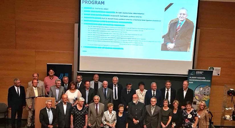 Schmidt János tiszteletére tartottak emlékülést a mosonmagyaróvári karon