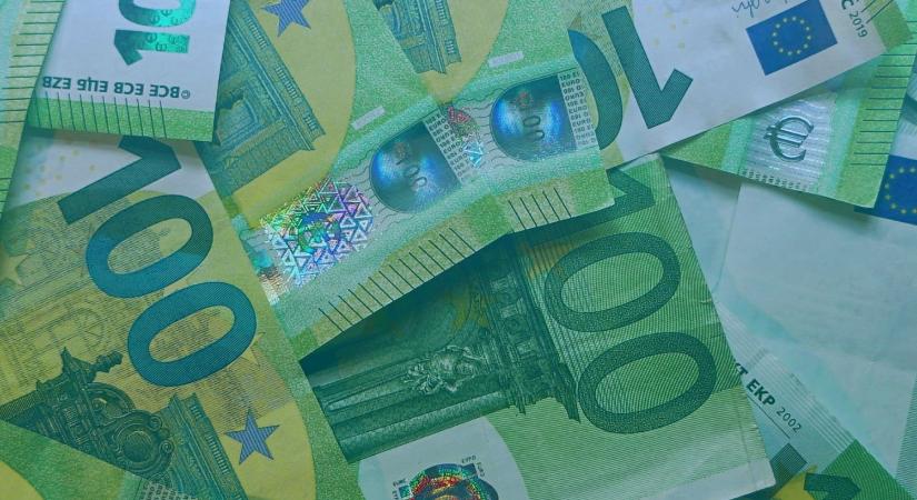 Befagyasztják a 13. nyugdíjat, nőnek az adók és csökkentik a munkanélküli-segélyt – Nagy bajban az egykori bezzegország, Szlovákia