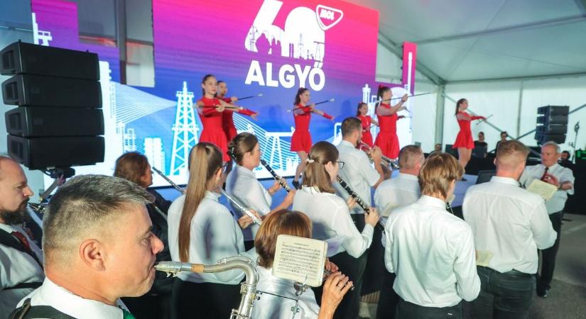Döbbenetes: Algyő 550 millió autót már megtankolt –most újabb nagy dobásra készül a MOL – galériával, videóval