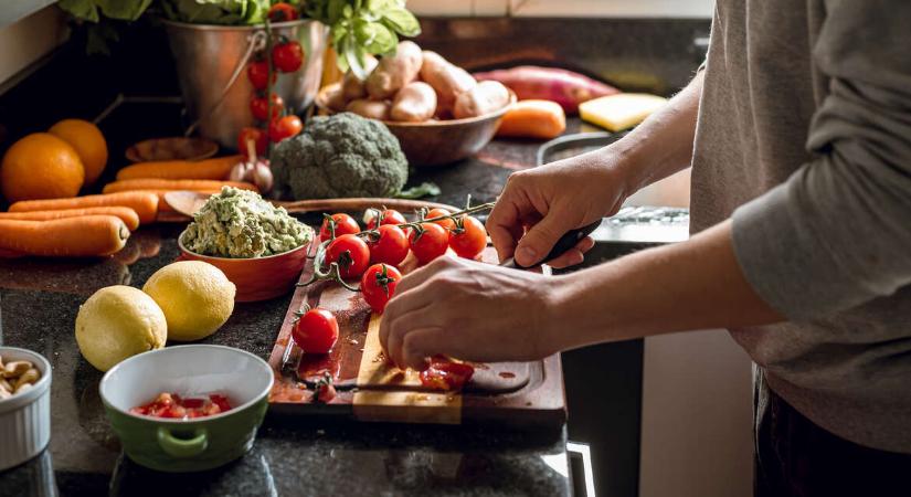 „Nem tökéletesen, csak elég jól kell enni” – életmódváltás-gyorstalpaló kezdőknek