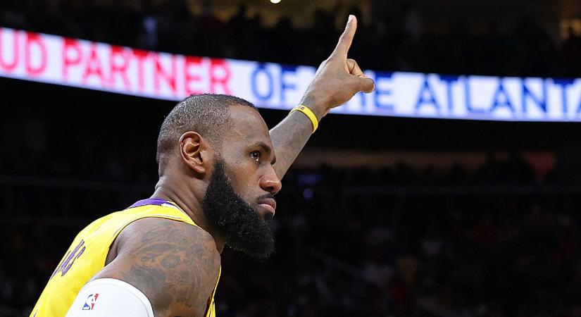 Nem, LeBron James nem írt cikket a kínai kommunista pártlapba, de azért majdnem