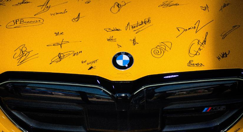 Autós parfümöt készít rajongóinak a BMW