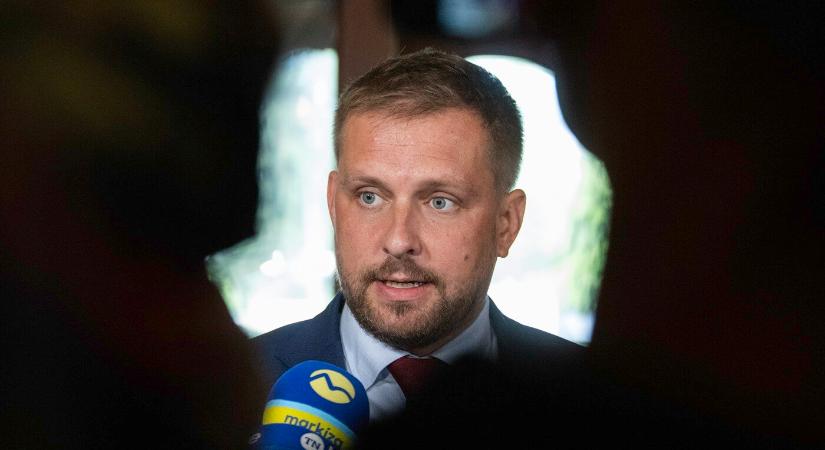 Egymás után nyilatkoznak a spórolásról a minisztériumok