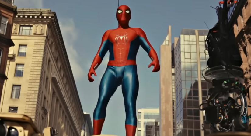 Tom Holland bevallotta, hogy kéthetente új Pókember-gúnyára van szüksége, mivel "elég büdös tud lenni odabenn"