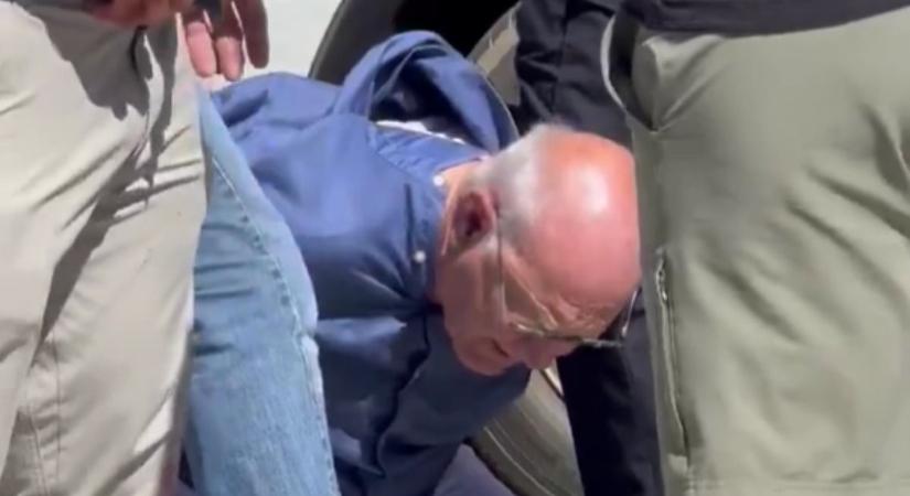 Most érkezett: elkaphatták az amerikai merénylőt (VIDEÓ)